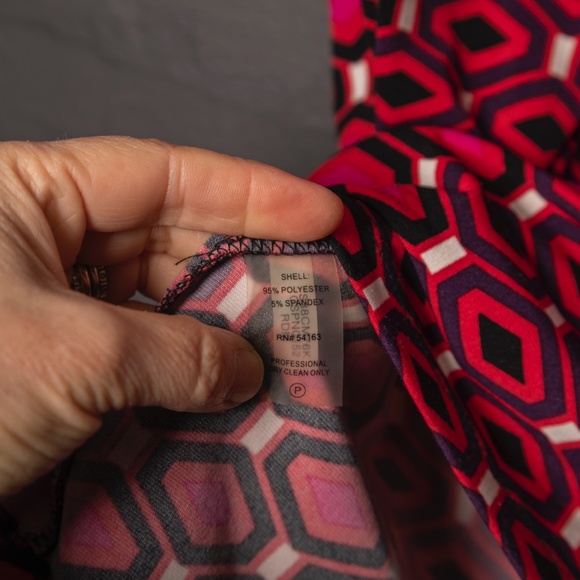 Calvin Klein Sleeveless Geometric Design Blouse M - Picture 2 of 5